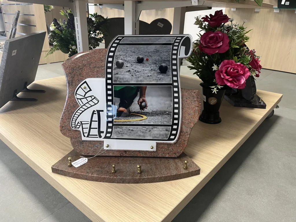 plaque funéraire pétanque